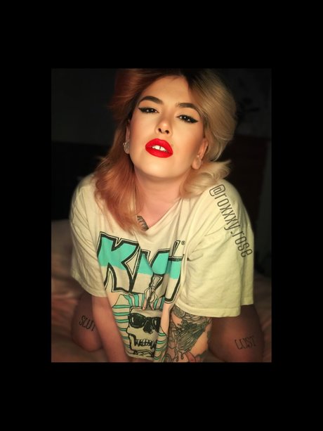 Roxana Rose nackt top bilder
