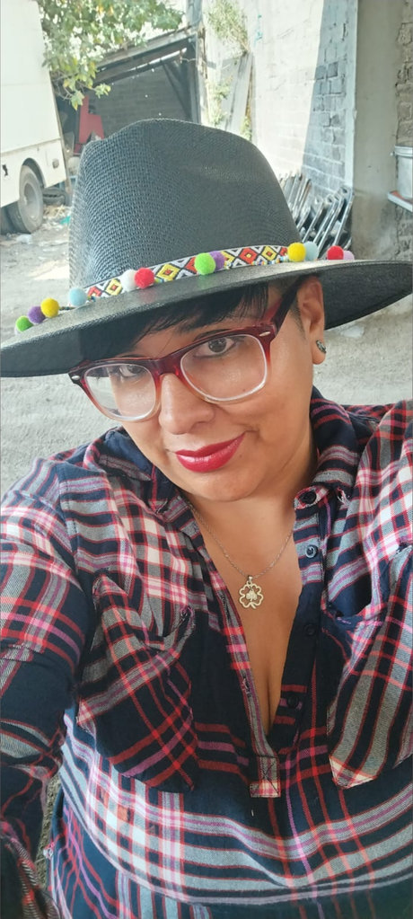 Lili Quiropractica Masajista Sensitiva hübsche xxx galerie