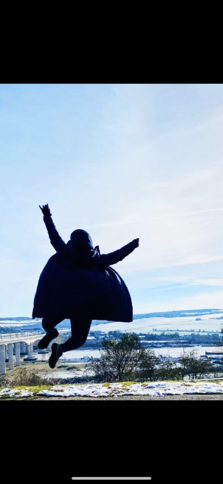 Naslil nackt hübsche fotos