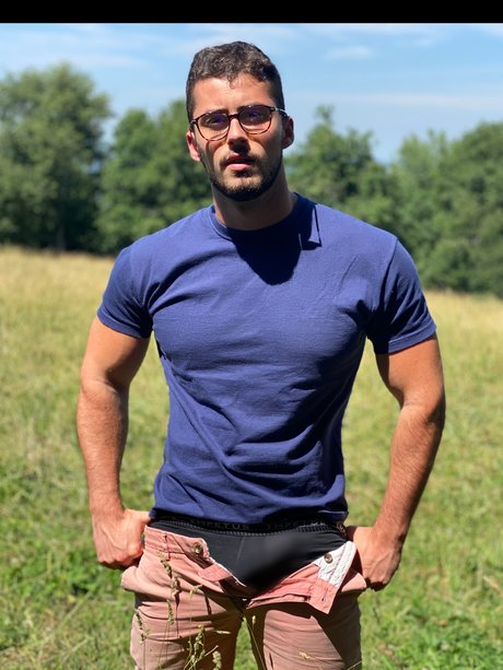 The boy you need from 9 to 11pm nacktheit nette galerie