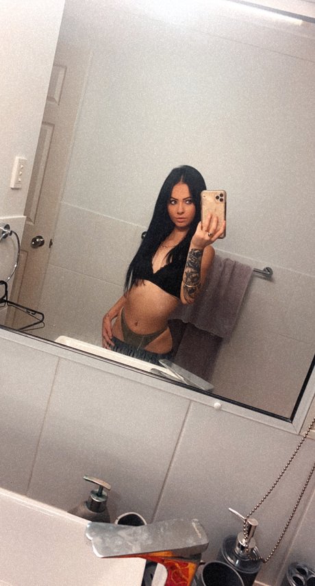 Phoebee 69 erwachsene pornostar bild