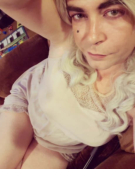 Tianna Rain exklusive erotische bild