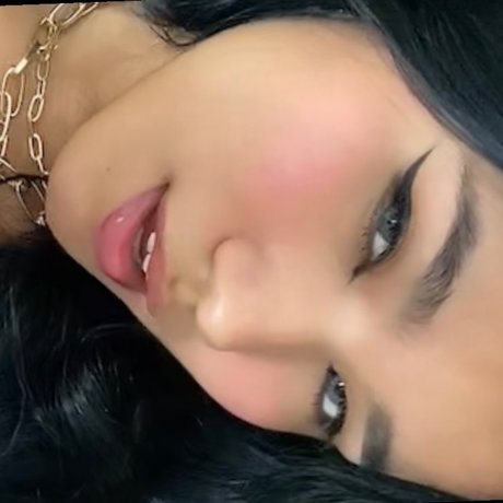 Tatii nackt hübsche galerien