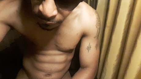 TotalOutPlayer1 pornostar akt foto