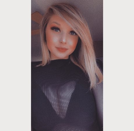 Karisa nackt schöne fotos