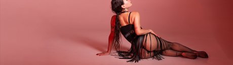 Tiny Dolores heiße exklusive bild