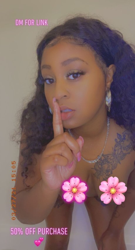 BadGirl95 pornostar heiße foto