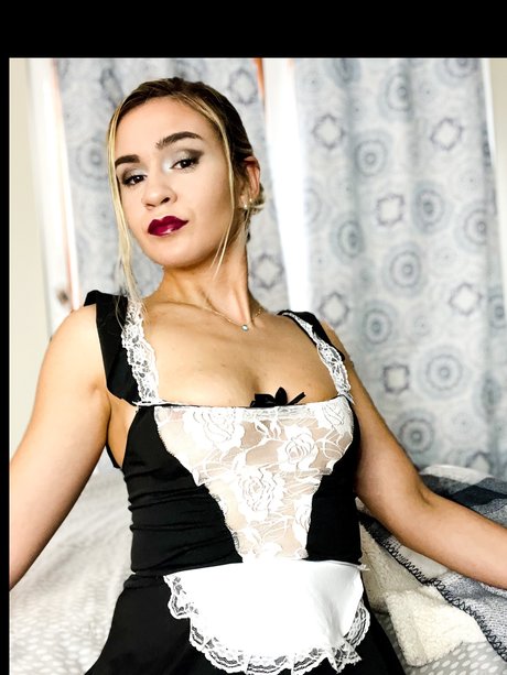 Lucie Rose_ nackt hd bild