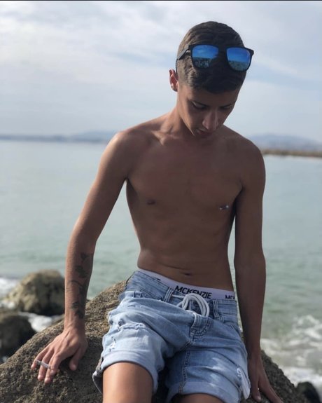 Renatooo hübsche pornographische bilder