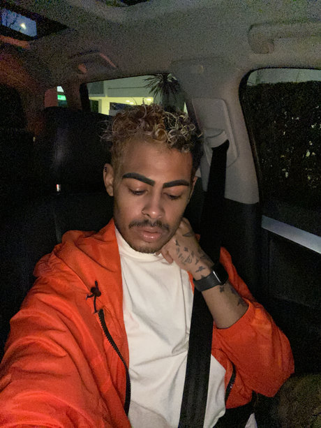 M Cross pornostar kunst archiv