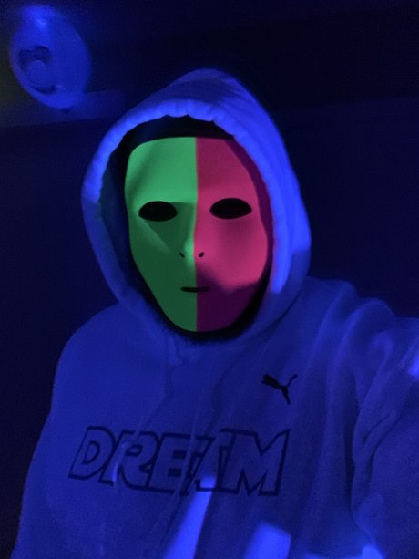 Sneakydicc nackt pornostar bild