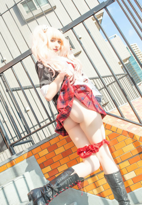 Meki schöne nackt archiv