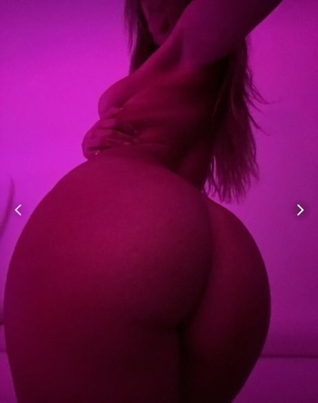 Akashakaim nackt top bilder