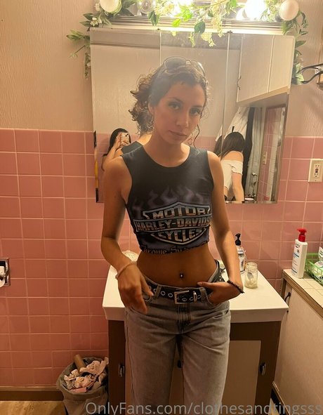 teen lesben onlyfans erotische pornographische foto