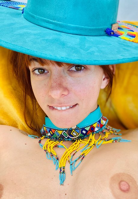 Artemis Dune pornostar exklusive archiv