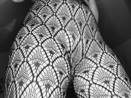 Ryden Armani model porno bilder