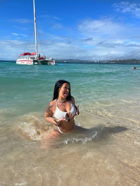 Danielle Cohn schauspielerin perfekte galerien