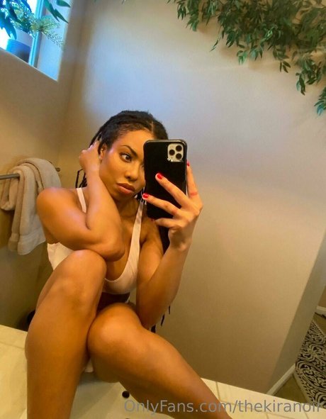 Kira Noir freie sex bilder