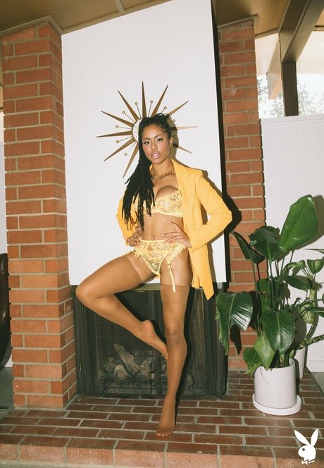 Kira Noir beste nackt galerie