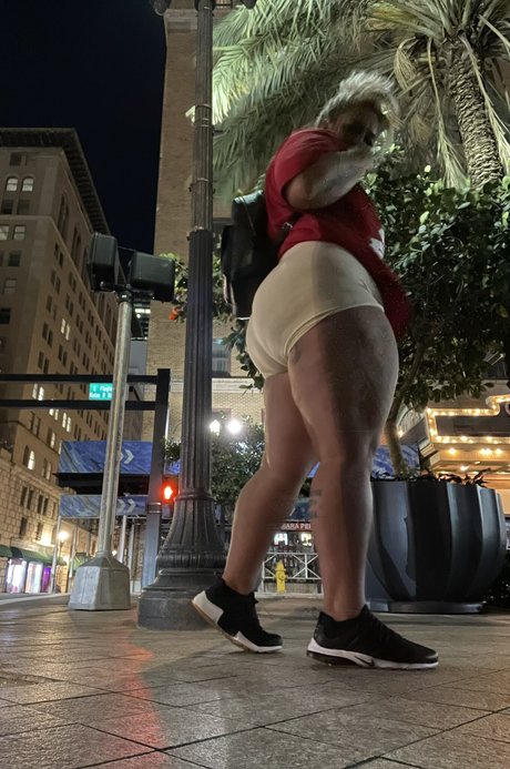 Miss Thick N Tatted porno schöne fotos