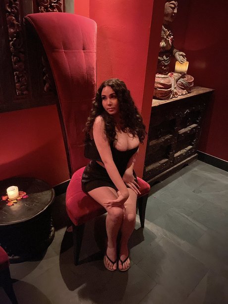 kitty kay schauspielerin kunst galerie