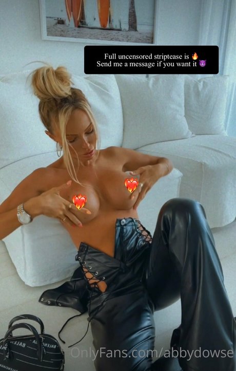 Abby Dowse nacktheit porno archiv
