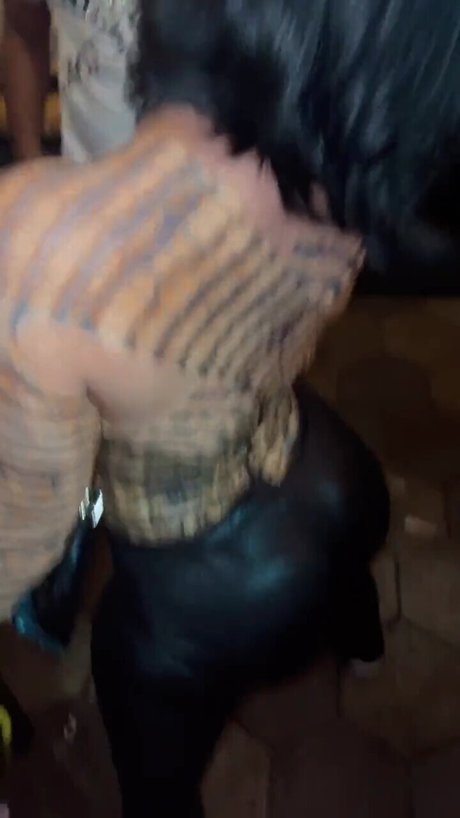 Woe Alexandra erwachsene pornografische bild