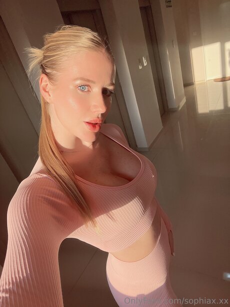 sophiax xx hübsche nackte bilder
