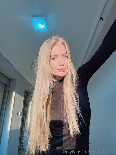 sophiax xx nacktheit kunst galerie