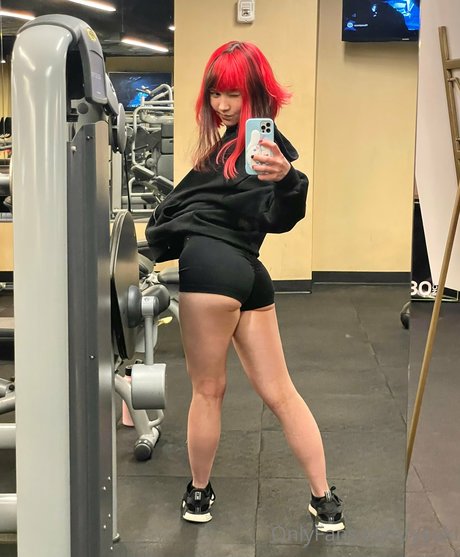 yyuki erwachsene hübsche galerie