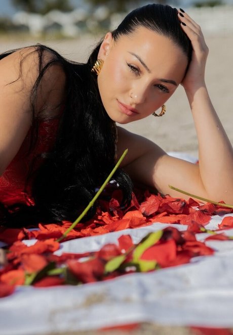 Kat Corrao erotische nacktheit galerien