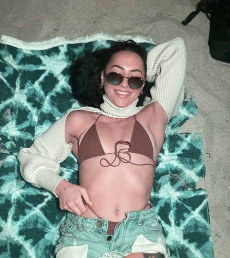 Kat Corrao sexy nackten bilder