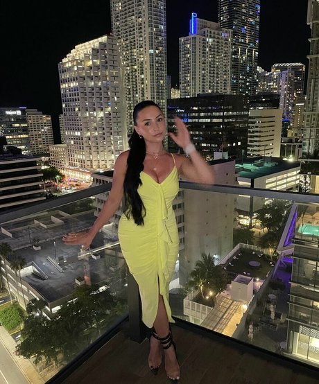 Kat Corrao pornographische pornostar fotos