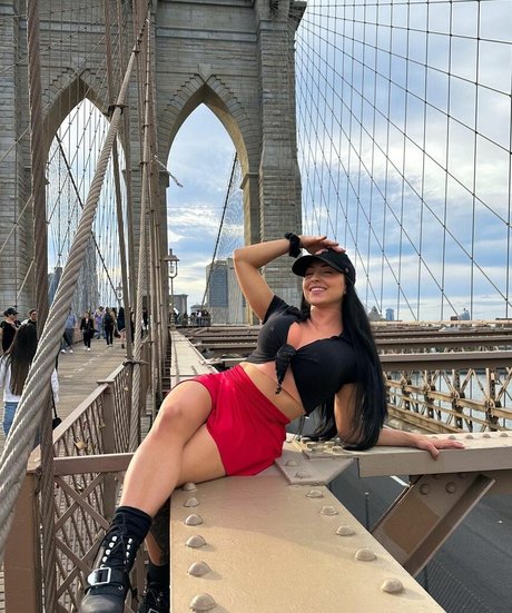 Kat Corrao exklusive schöne galerie