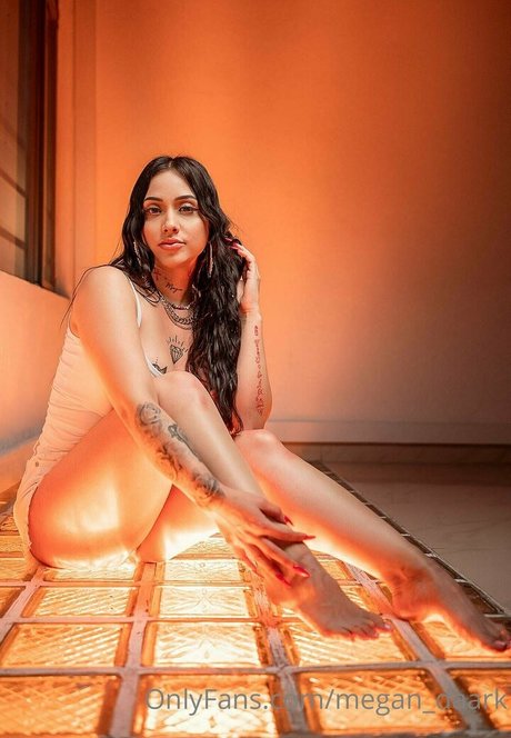 megandarkfree erotische perfekte bild