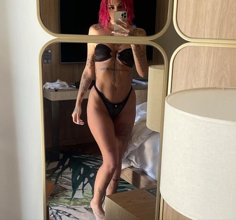 Azzy MC exklusive xxx fotos