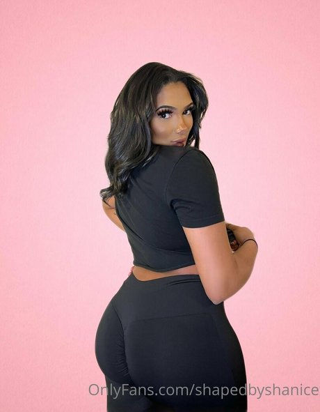 flexible onlyfans hübsche pornographische bilder