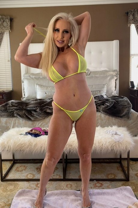 Morgan Taylor model nackte fotos