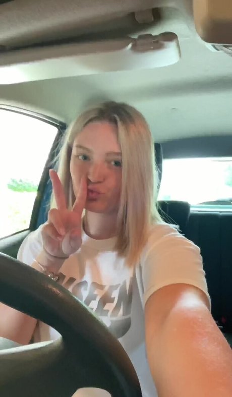 Robyn Emily Profilbild