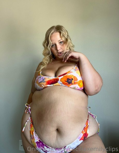ceciliaxemilyclips hd nackten archiv