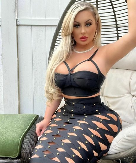 Elvisa Dedic schauspielerin schöne galerien