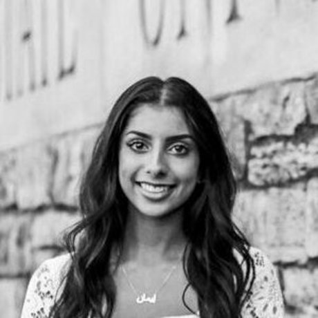 Iman Moosa sexy top fotos