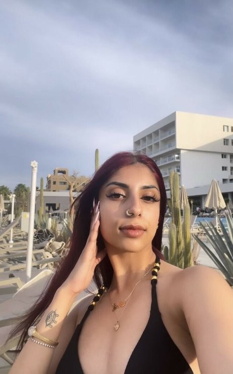 Iman Moosa beste erotische bilder