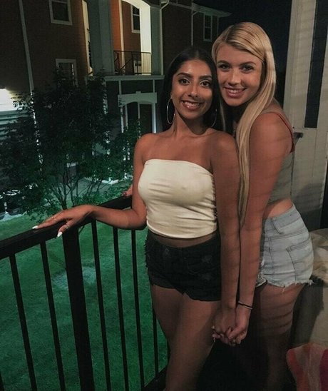 Iman Moosa erwachsene perfekte bilder