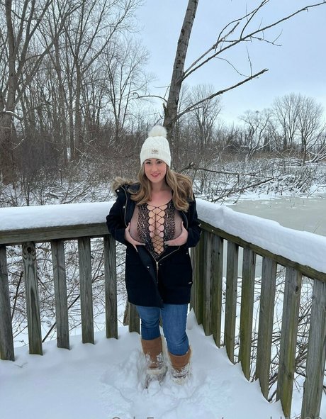 momdd1998 hübsche nackt bilder