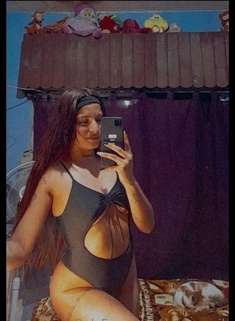 dolcecamila sexy bilder