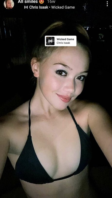 ASMRLia exklusive akt bilder