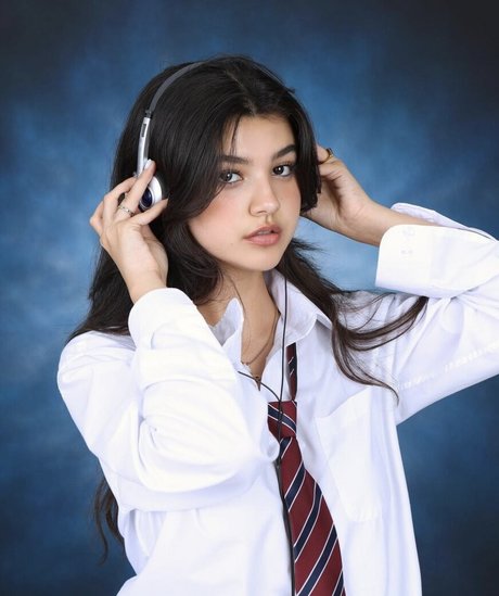 saraecheagaray nackt pornostar foto