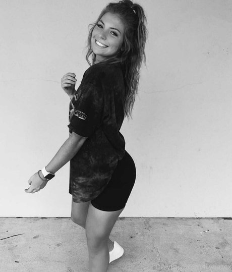 lilyhazex nackt pornographische archiv