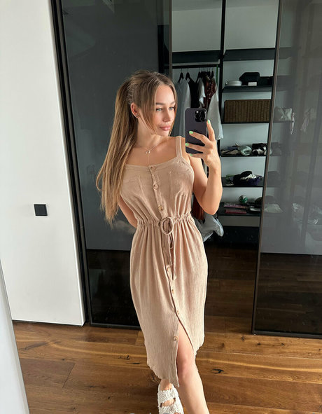 emanovak pornostar sexy galerie